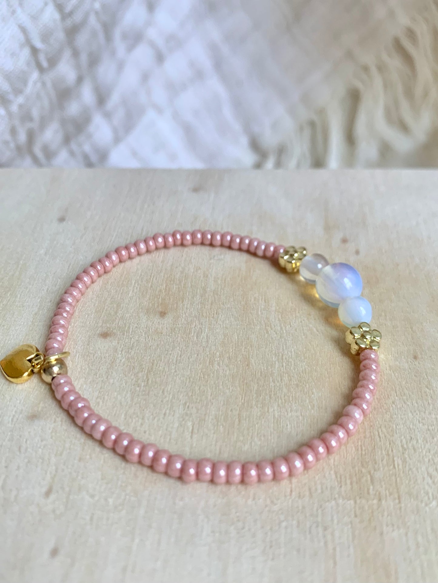 Bracelet Rose Ballerine avec Petite Fleur