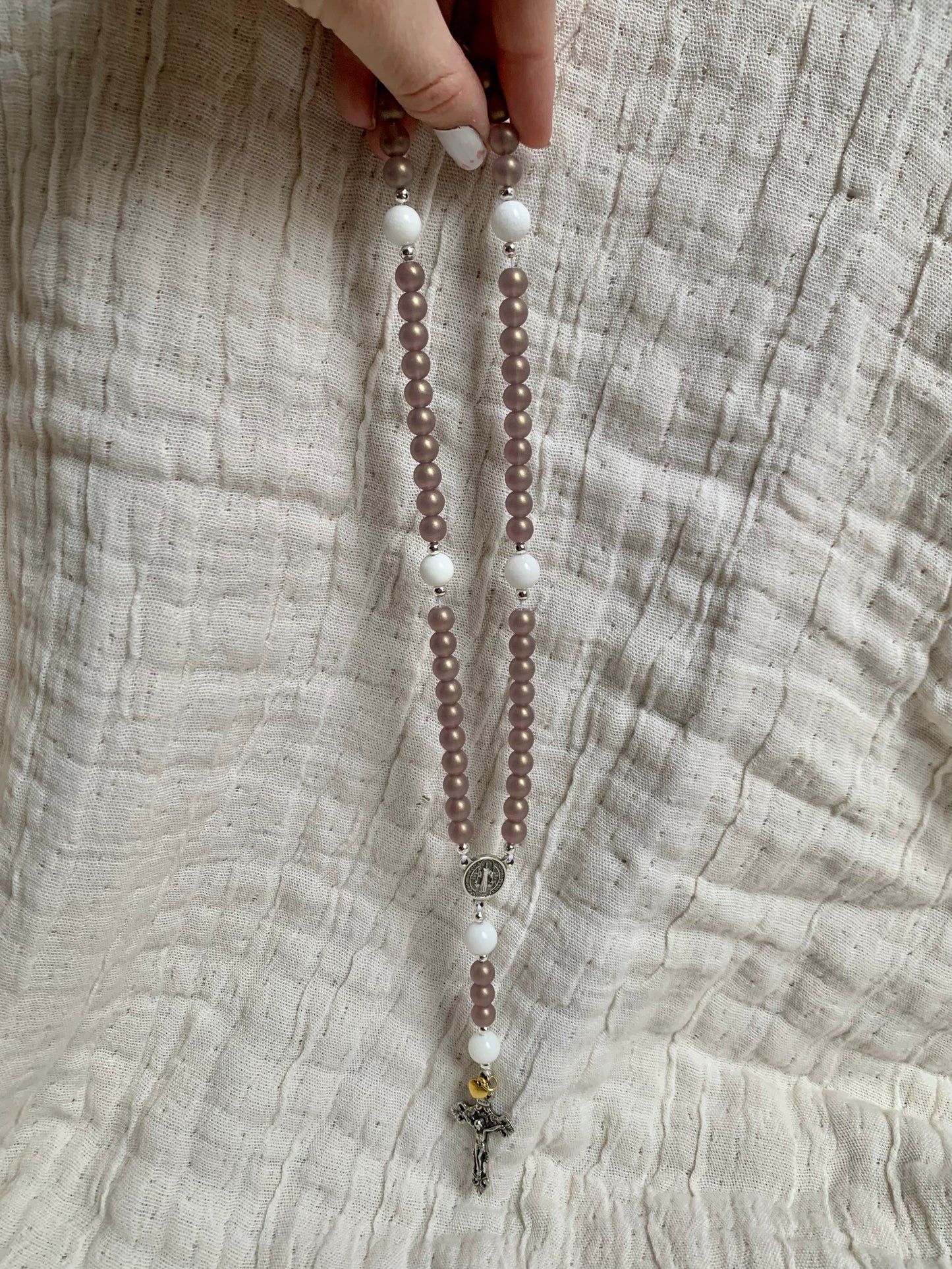 Chapelet en Perles de Verre Doré en Daim