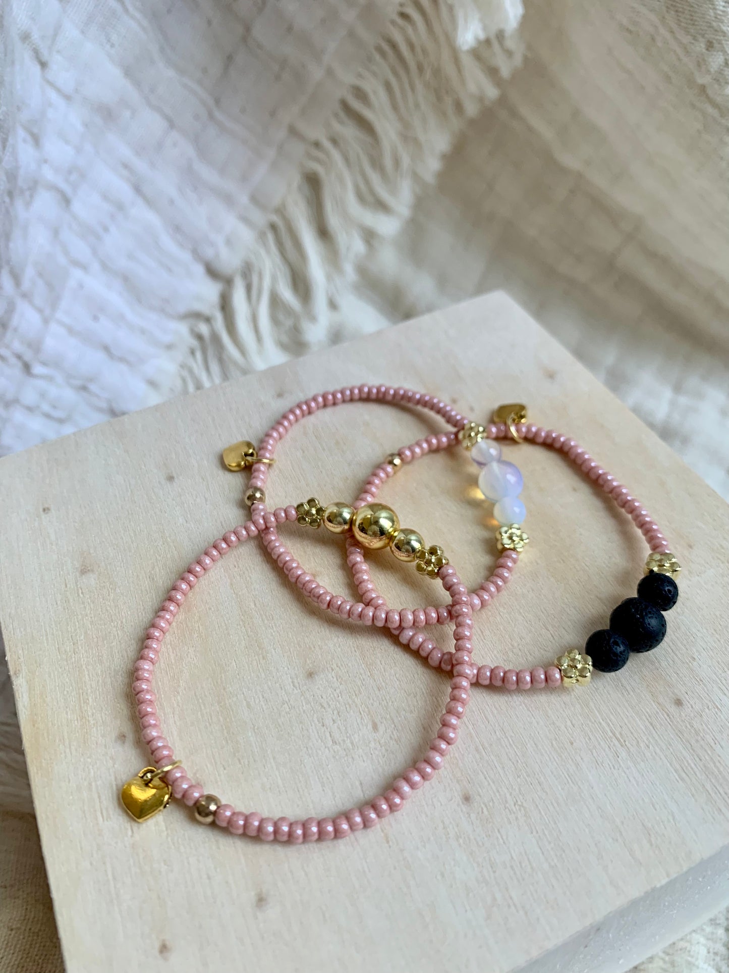 Bracelet Rose Ballerine avec Petite Fleur